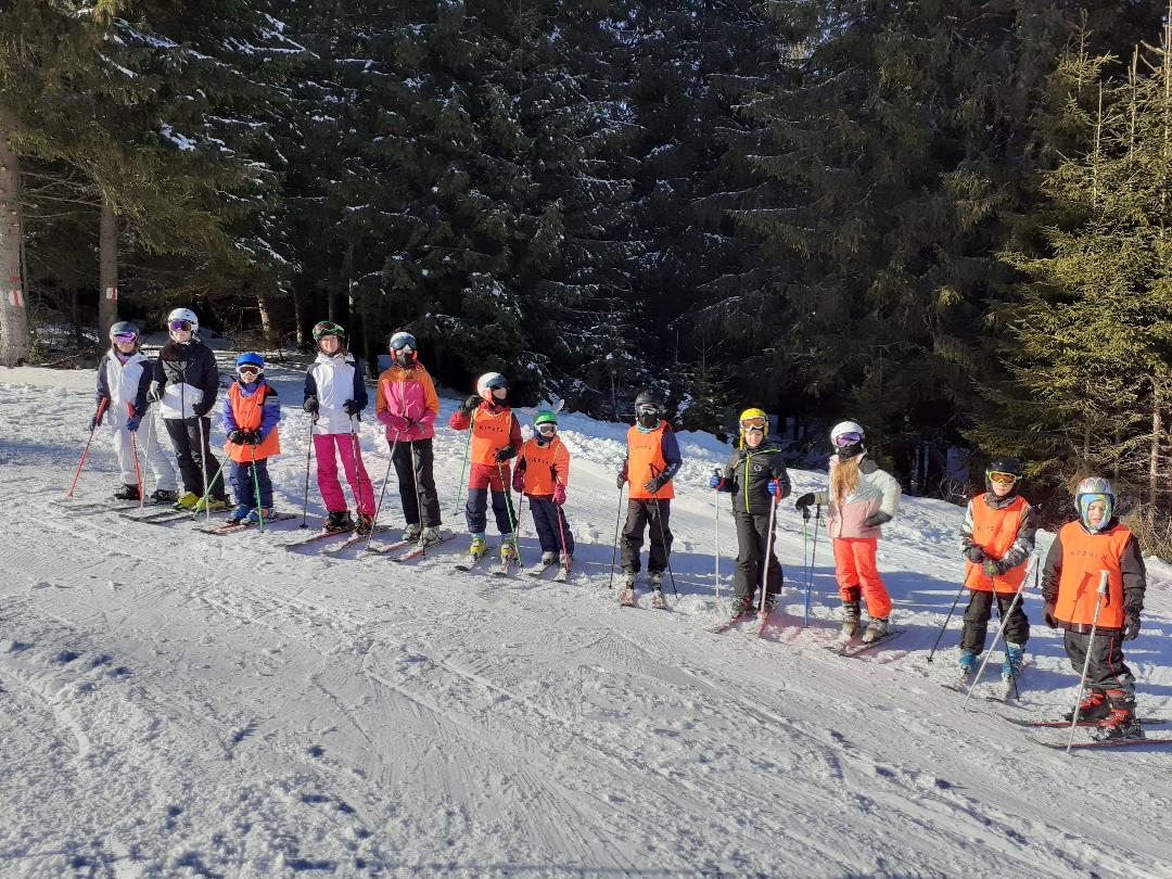 Tabara si cursuri de ski Buscat